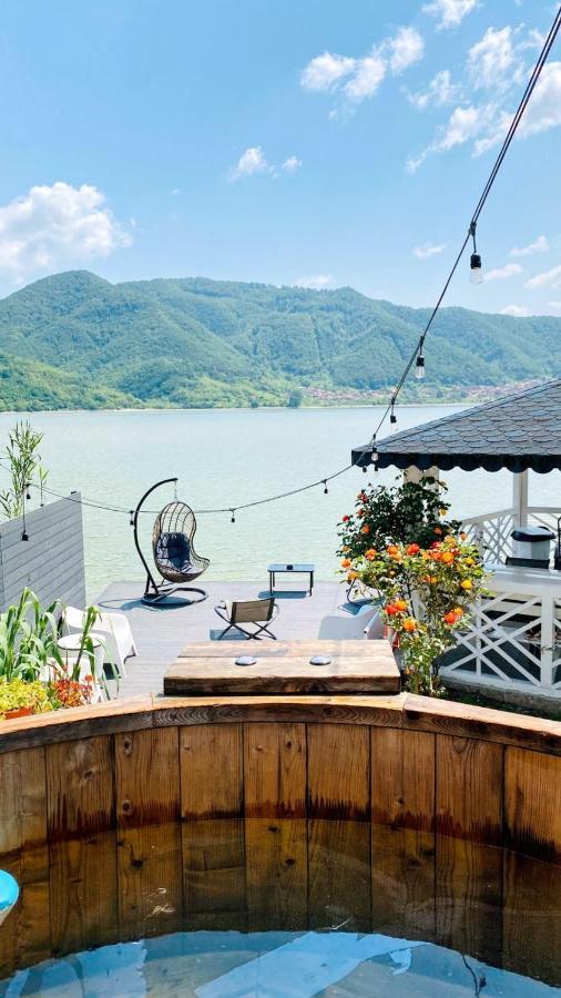 Noah River House Orşova Eksteriør bilde